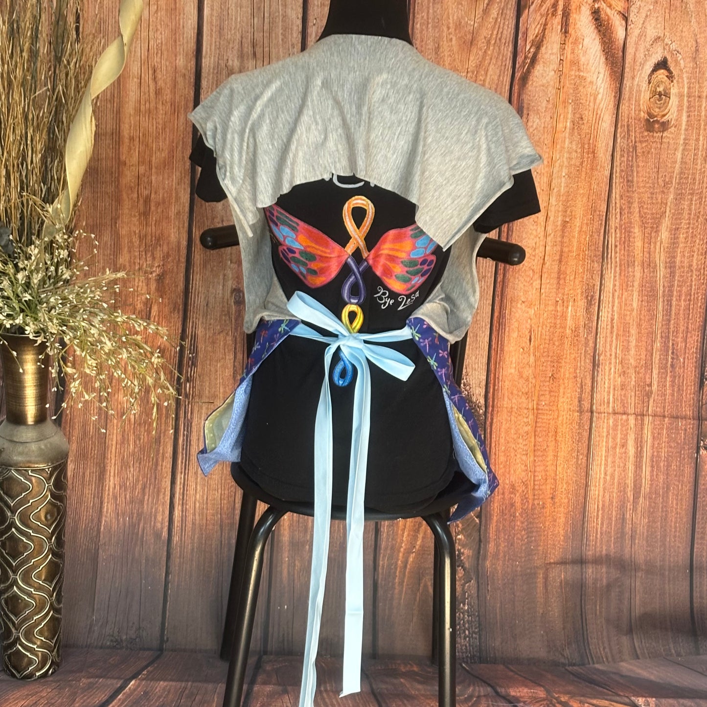 Laeknas Charity TShirt Apron w/ inserted Pockets….