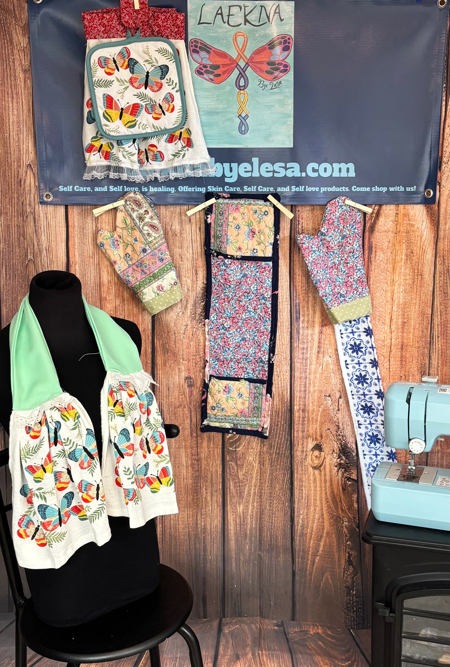 Decorative Towel and Potholder Sets
