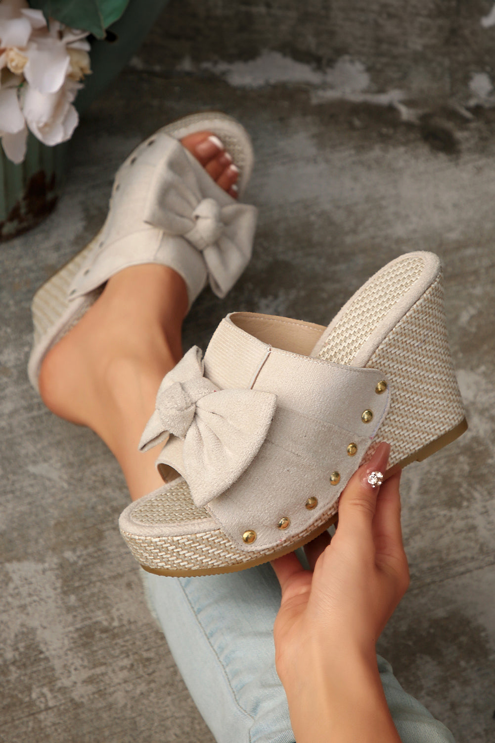 Bow Knot Decor Woven Wedge Slippers