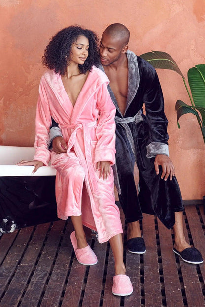 Women’s Plush Hooded Robe - Spa-Worthy Comfort at Home