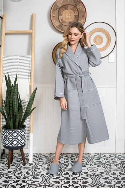 Women’s Waffle Piping Bathrobe – Lightweight Spa-Style Comfort